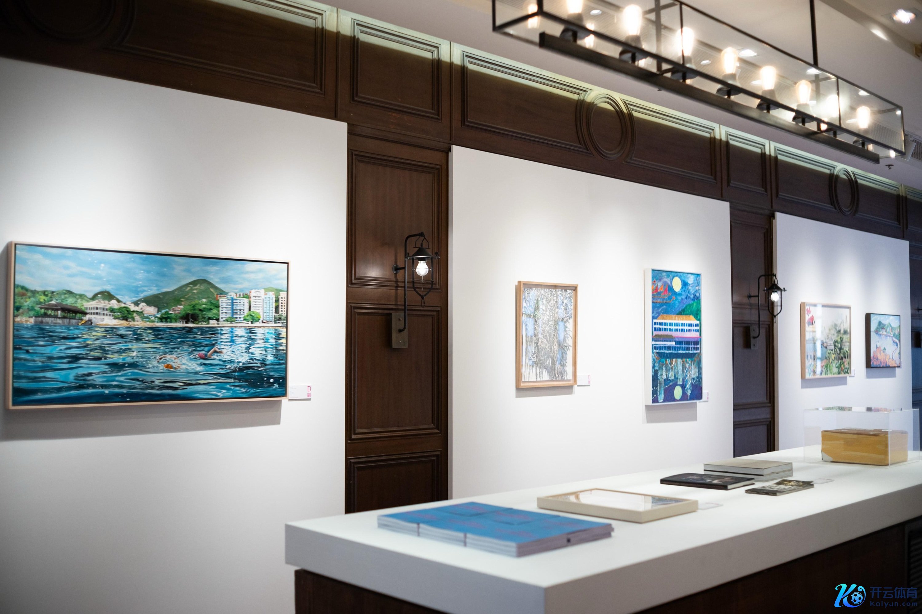 展览的部分展品以赤柱及好意思利楼为灵感，展现艺术家对这一社区的想象及醉心。